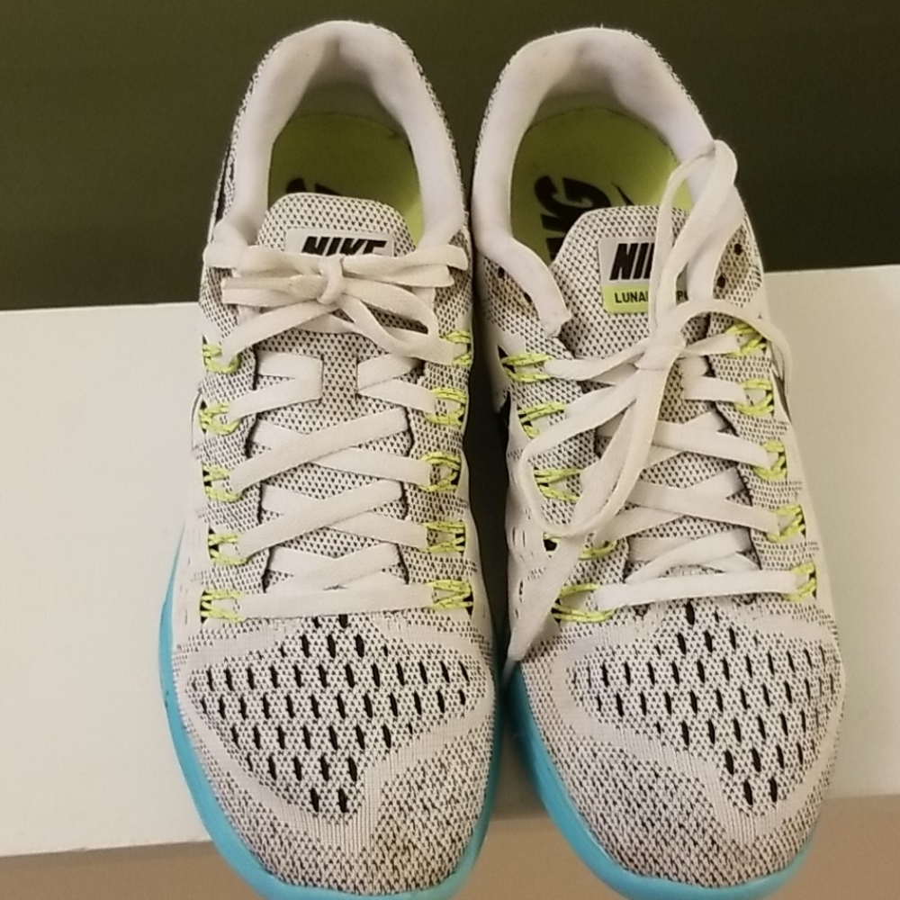 Sneakers - Picture 3 of 3
